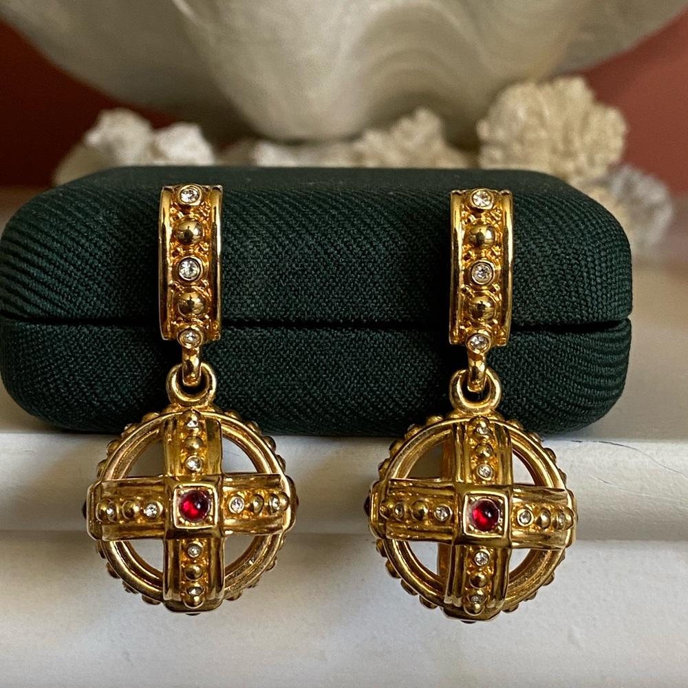 Vintage Swarovski Swan Dangle Maltese Cross Crystal Gold Tone Clip On Earrings - Picture 2 of 16